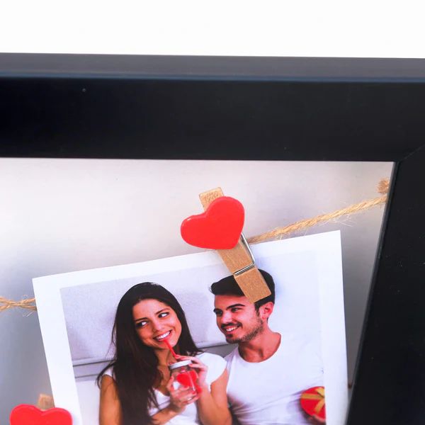 https://shoppingyatra.com/product_images/Hanging-Photo-Frame...webp