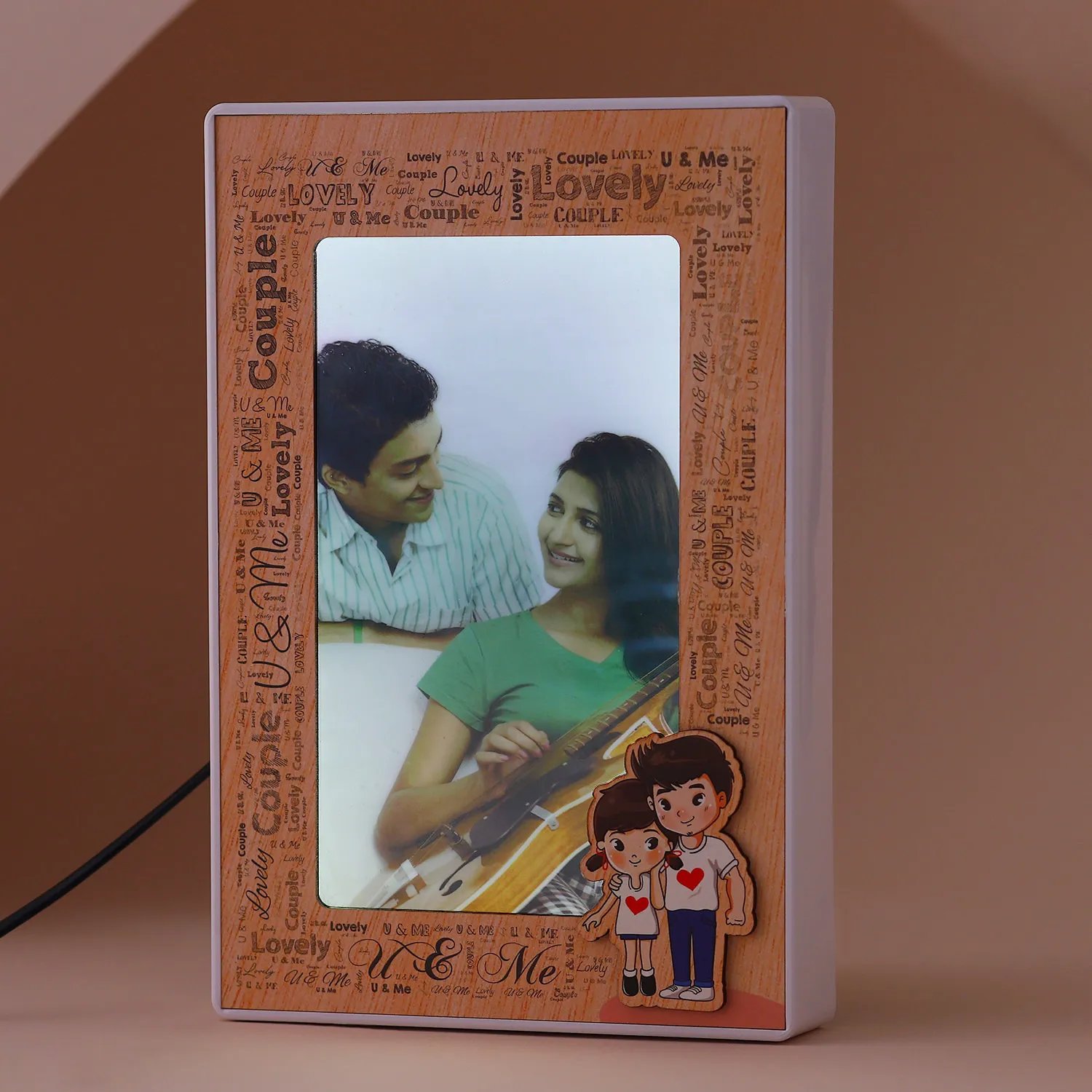 https://shoppingyatra.com/product_images/personalised-couple-magic-mirror-photo-frame_2.jpg