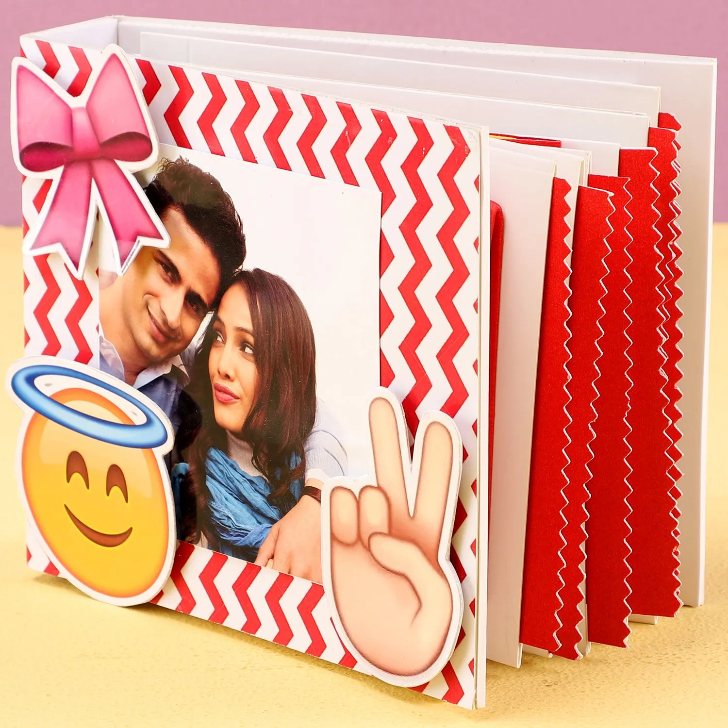 https://shoppingyatra.com/product_images/personalised-memories-miniplosion-album_4.jpg