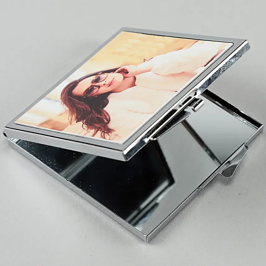 https://shoppingyatra.com/product_images/personalised-photo-pocket-mirror_3.jpg